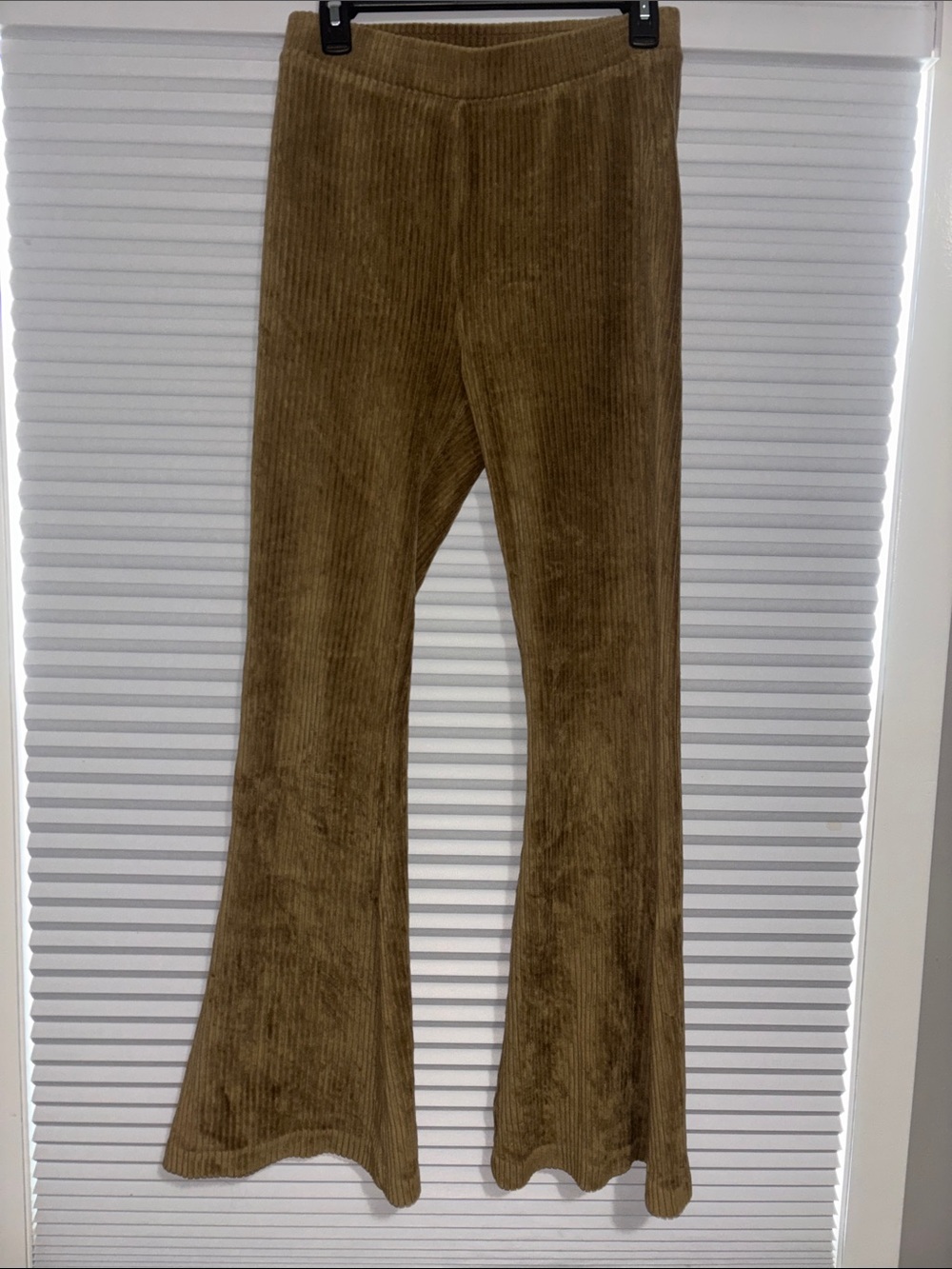 aerie Ribbed Flared Knit Pants in Olive